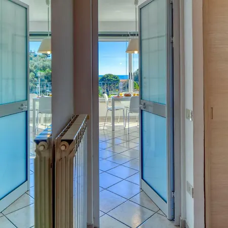 Apartment Il Geranio Sant'elmo - Diano Marina